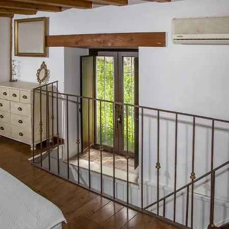 Tatil Evi Casa Corte Degli Avolio